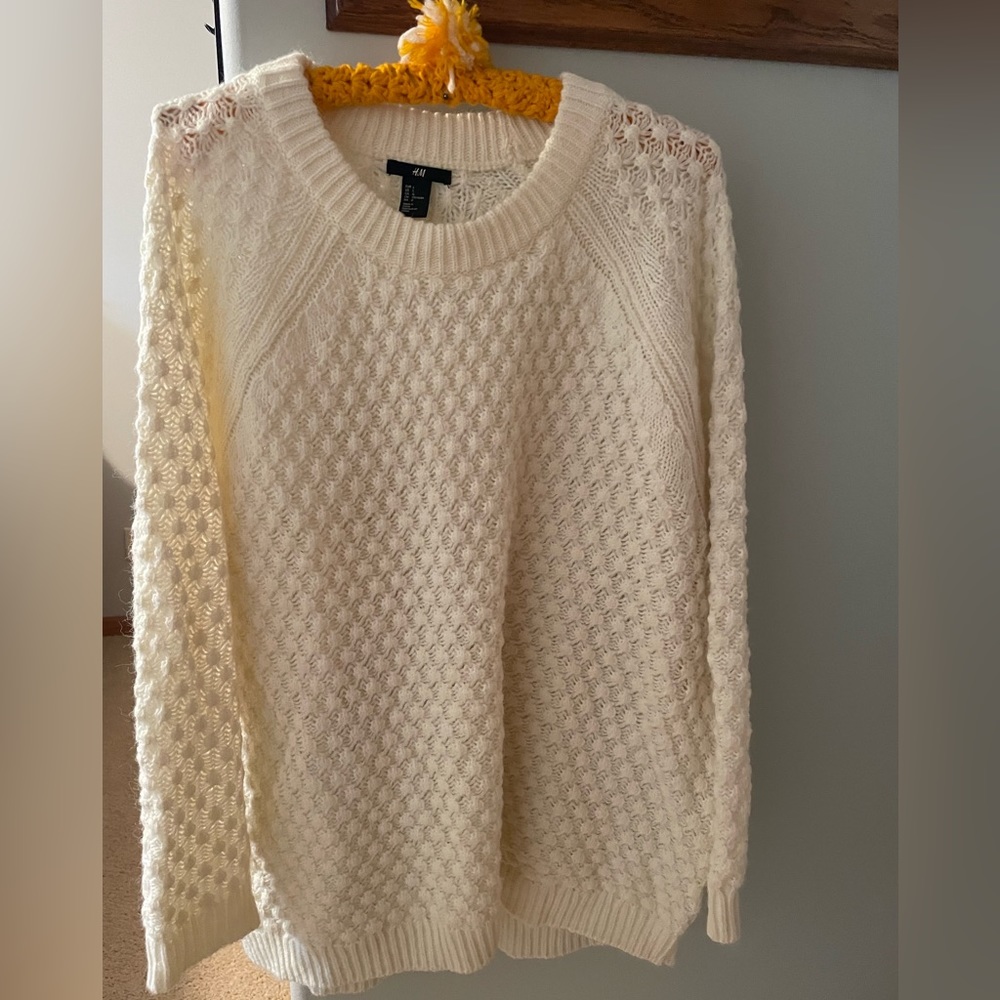 Cozy oversize cream H&M sweater size L